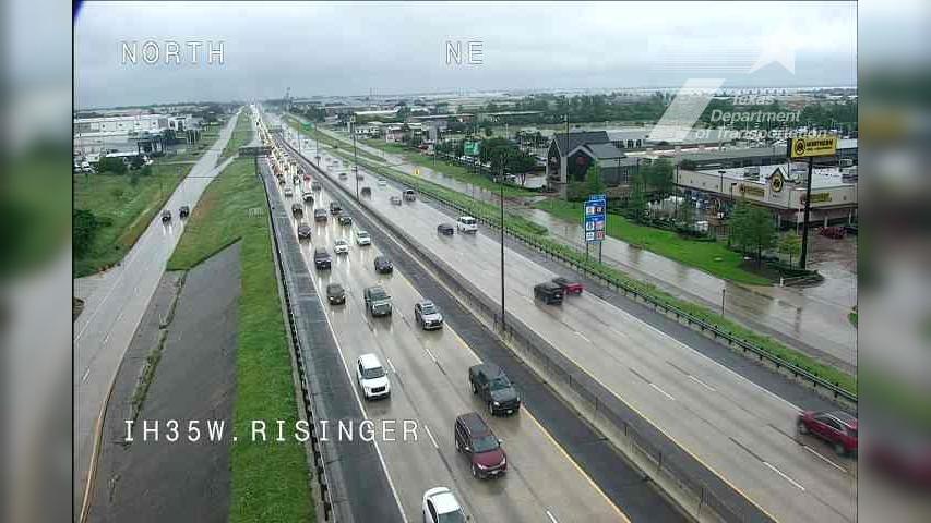 Fort Worth › North: I-35W @ Risinger Traffic Camera