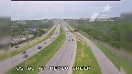 Macdona › East: US 90 at Medio Creek Traffic Camera