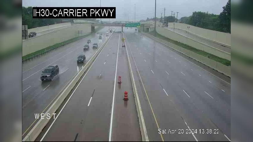 Traffic Cam Grand Prairie › East: I-30 @ Carrier Pkwy Player