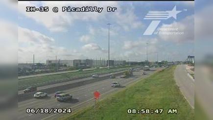 Traffic Cam Wells Branch › North: I-35 @ Picadilly Dr Player