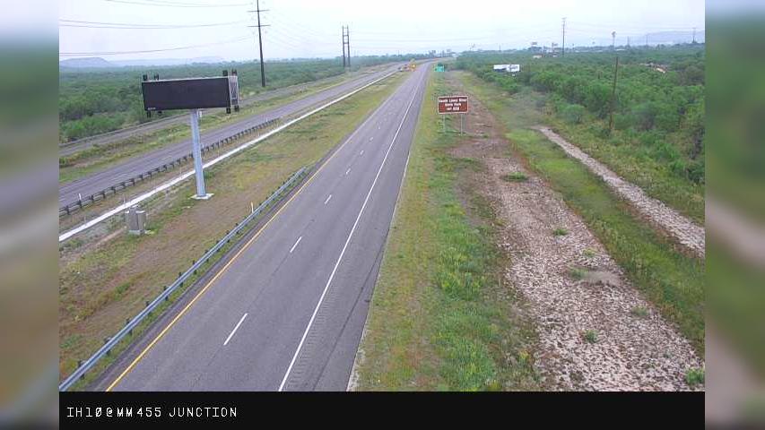 Junction › East: SJT IH 10 at - West (MM 455) Traffic Camera