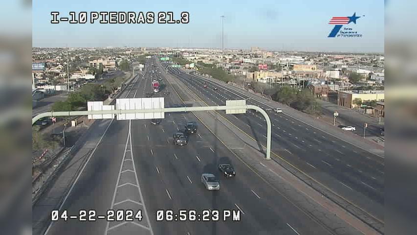Traffic Cam El Paso › West: IH-10 @ Piedras Player