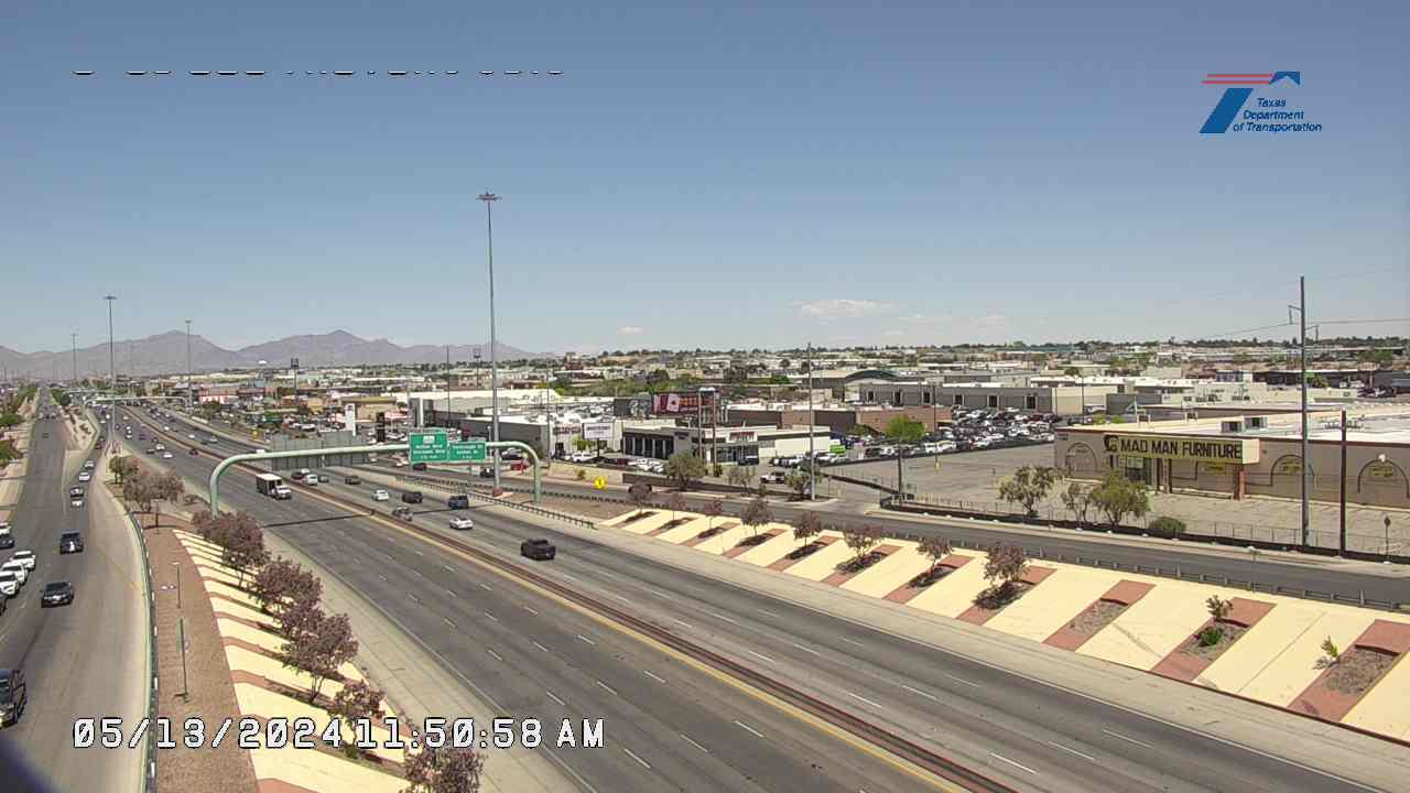Traffic Cam El Paso › West: I-10 @ Lee Trevino Player