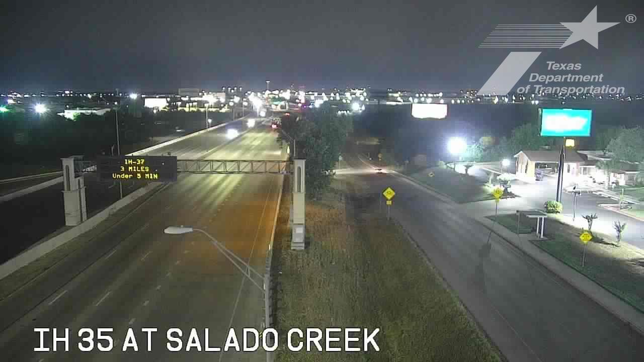 San Antonio › South: IH 35 at Salado Creek Traffic Camera