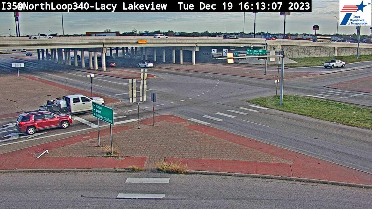 Traffic Cam Bellmead › South: I35@NorthLoop340-Lacy-Lakeview Player