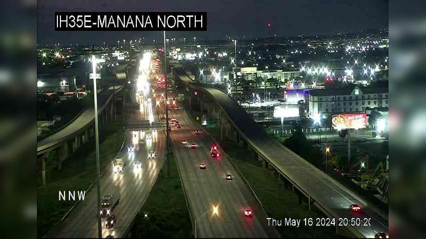 Traffic Cam Dallas › North: I-35E @ Manana North Player