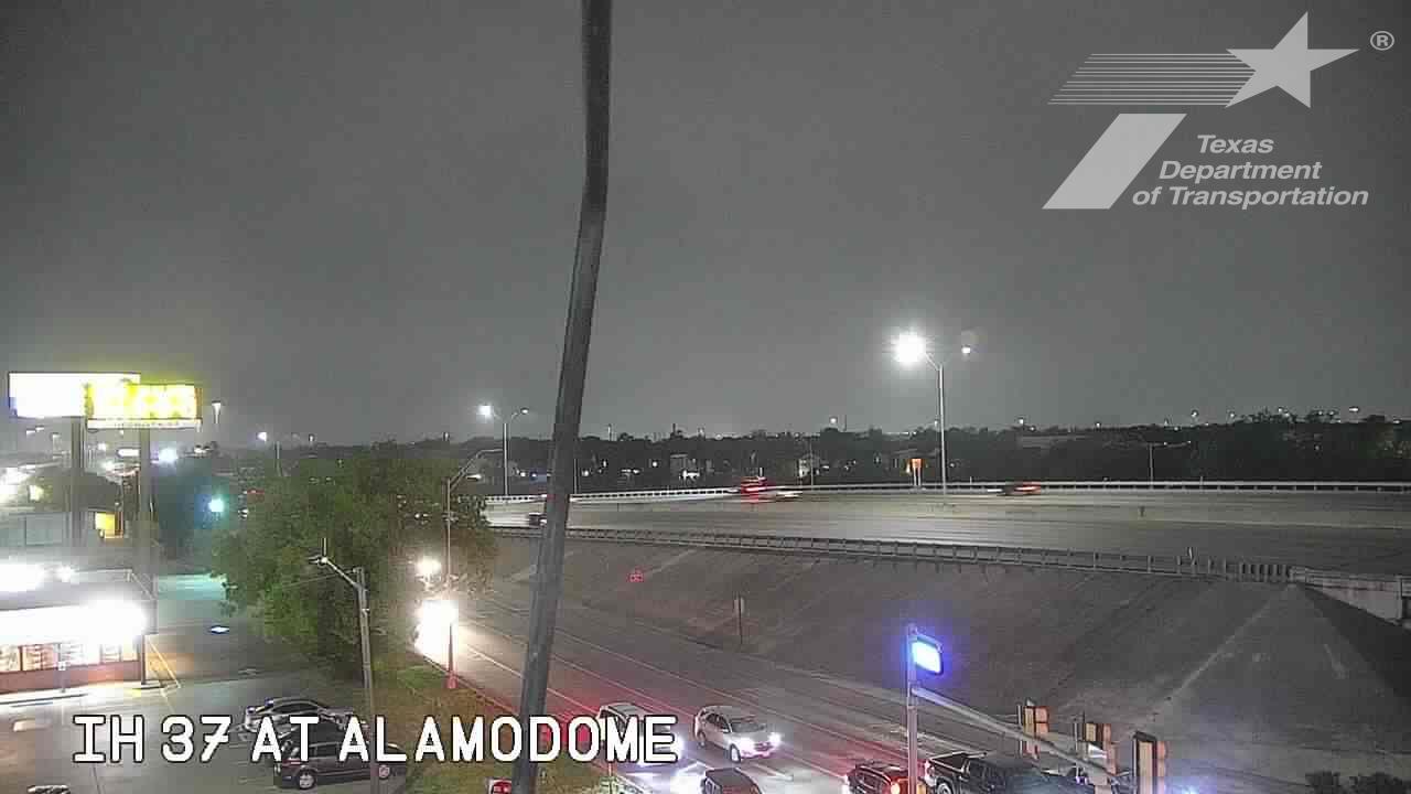 San Antonio › North: IH 37 at Alamodome Traffic Camera