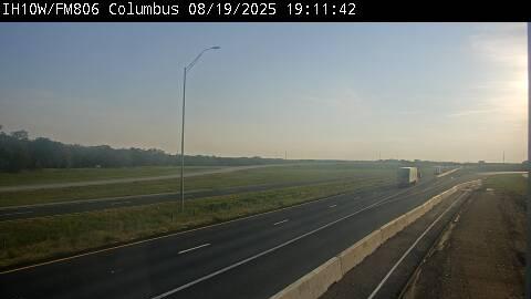 Glidden › East: I-10 @ FM-806 - Columbus Traffic Camera