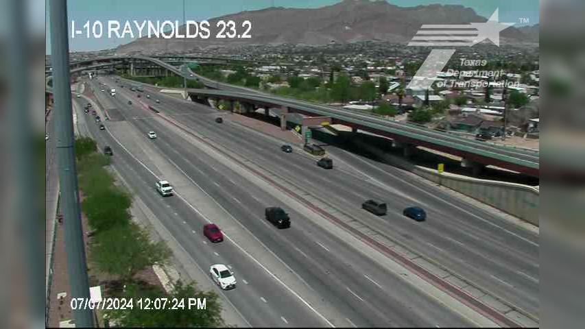El Paso › West: IH-10 @ Raynolds Traffic Camera