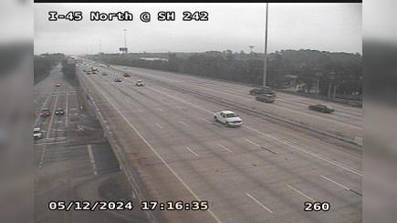 Traffic Cam College Park › South: I-45 North @ SH 242 Player