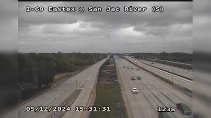 Humble › South: I-69 Eastex @ San Jac River (S) Traffic Camera