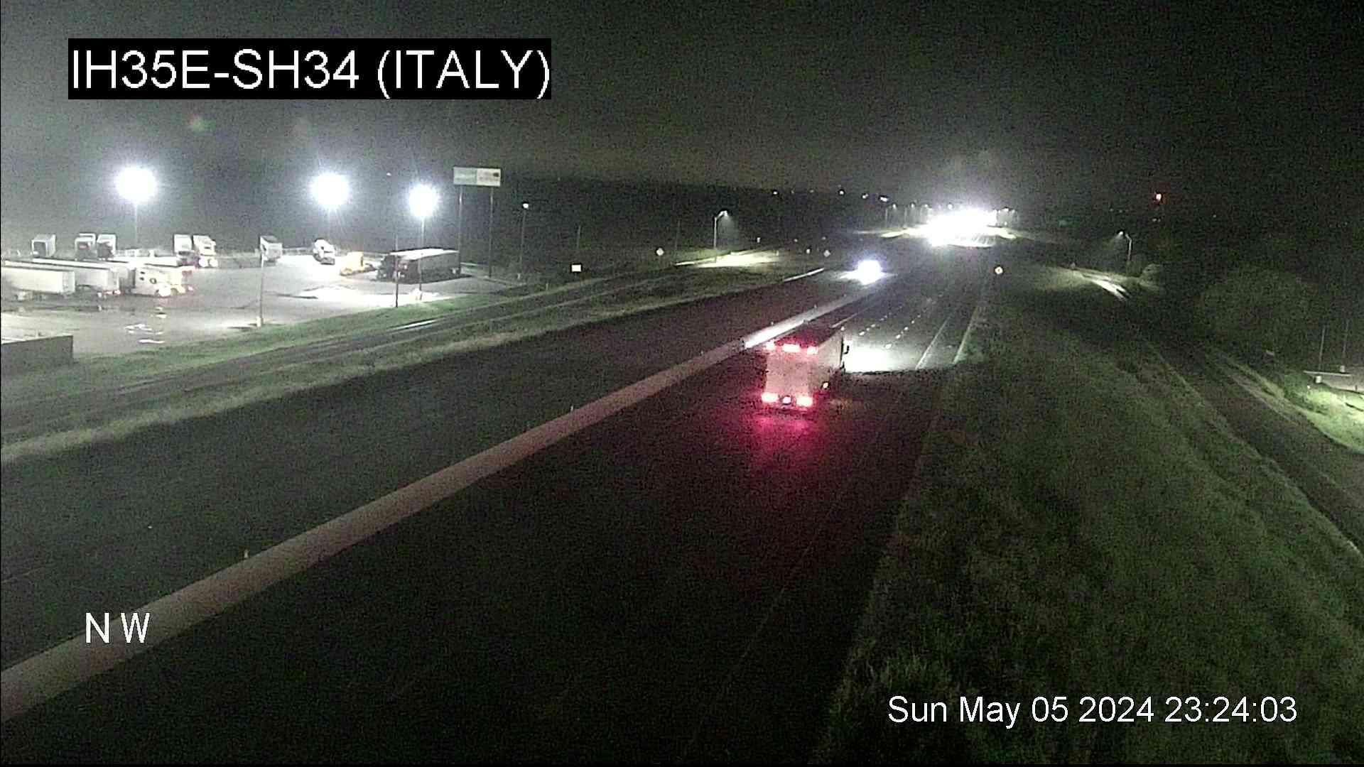 Traffic Cam Italy › North: I-35E @ SH 34 Player