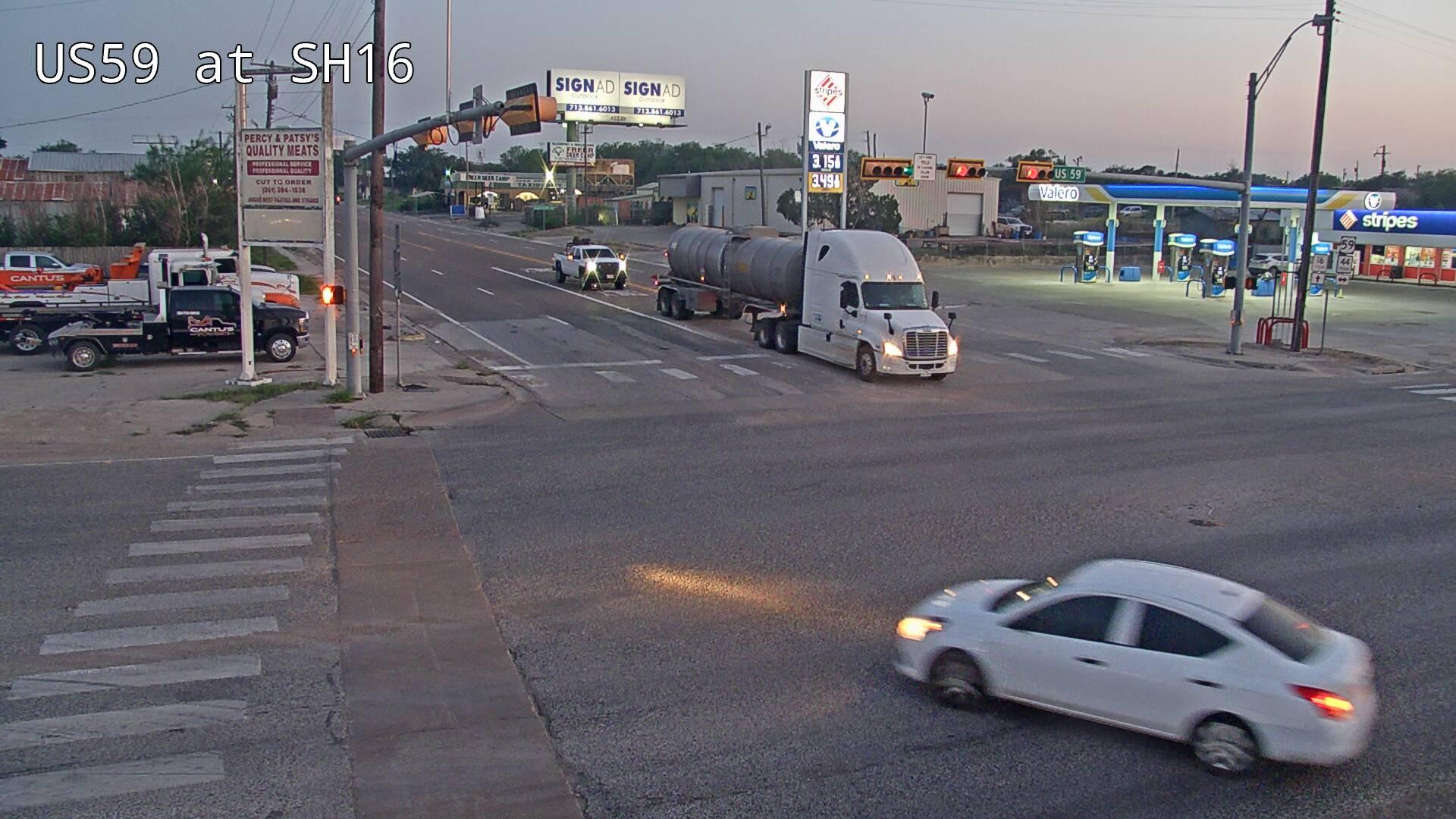 Traffic Cam School Heights Addition Number 2 Colonia › East: US 59 @ SH 16 Player