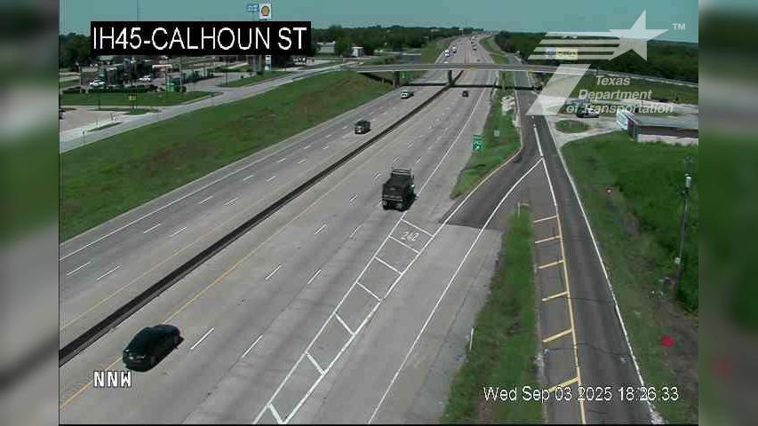 Traffic Cam Rice › North: I-45 @ Calhoun St Player