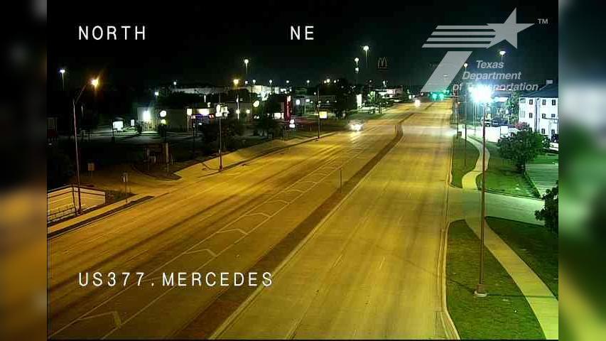 Benbrook › South: US377 @ Mercedes Traffic Camera