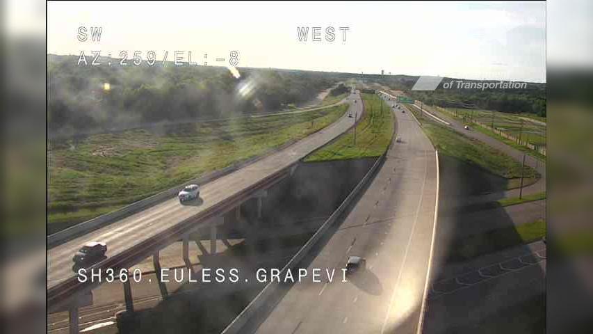 Traffic Cam Grapevine › North: SH 360 @ Euless Player