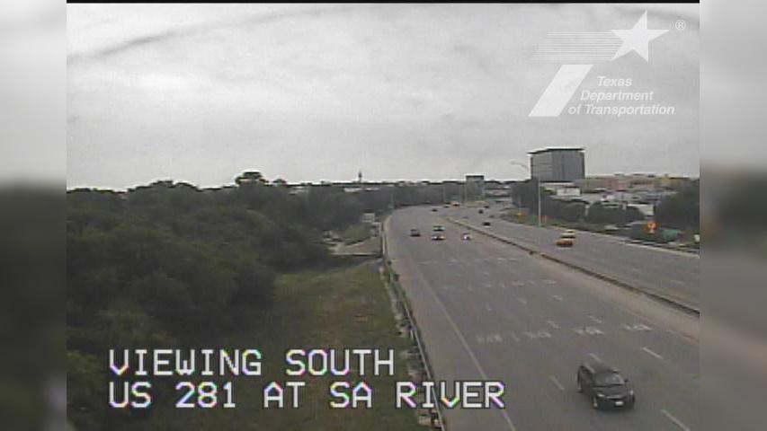 Traffic Cam San Antonio › North: US 281 at SA River Player