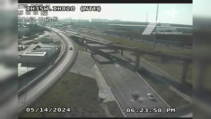 Traffic Cam Fort Worth › North: I-35W @ I-820 (NTE) Player