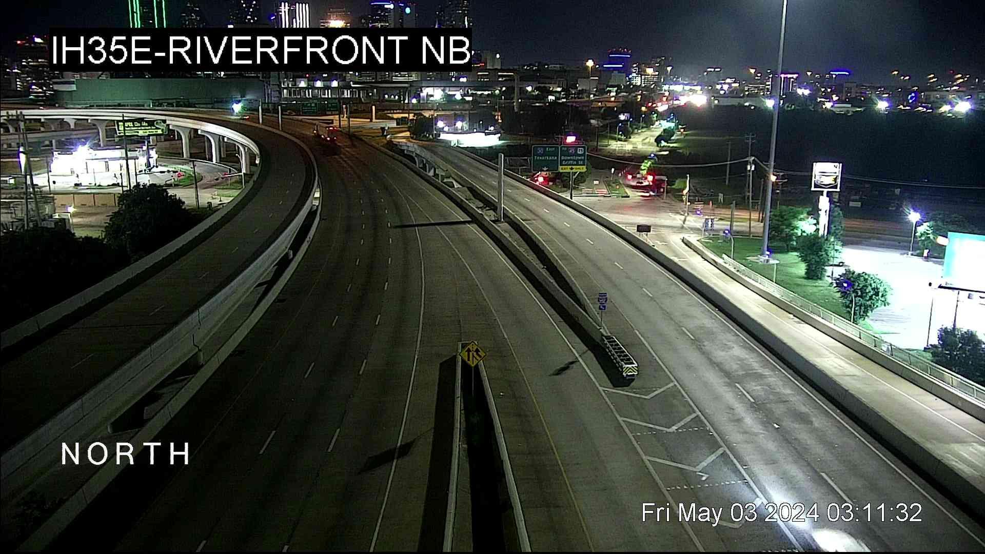 Traffic Cam South Side PID › North: I-35E @ Riverfront NB Player