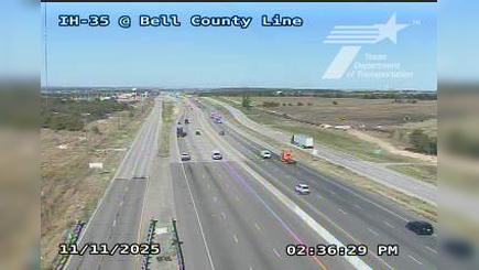 Traffic Cam Prairie Dell › North: I-35 @ Bell County Line Player