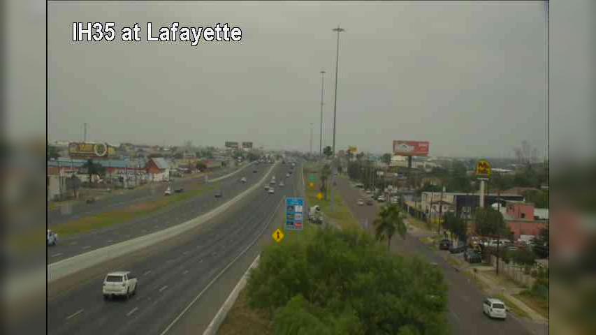 Traffic Cam Laredo › North: I-35 @ Lafayette Player