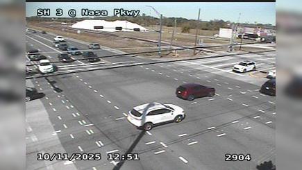 Traffic Cam Webster › South: SH 3 @ Nasa Pkwy Player