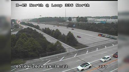 Traffic Cam Conroe › North: I-45 North @ Loop 336 North Player