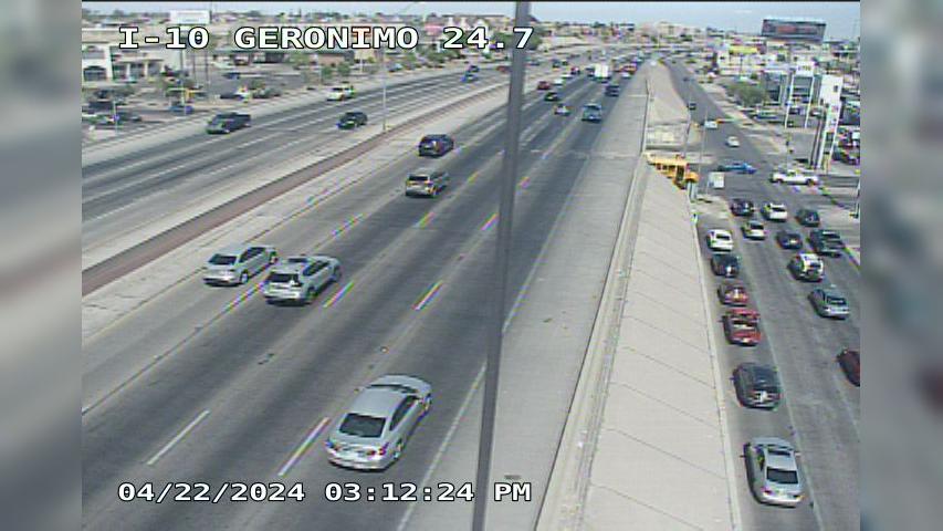 Traffic Cam El Paso › West: IH-10 @ Geronimo Player