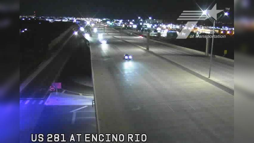 Traffic Cam San Antonio › South: US 281 at Encino Rio Player