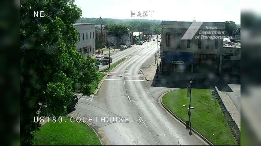 Weatherford › South: US180 @ Court House S Traffic Camera