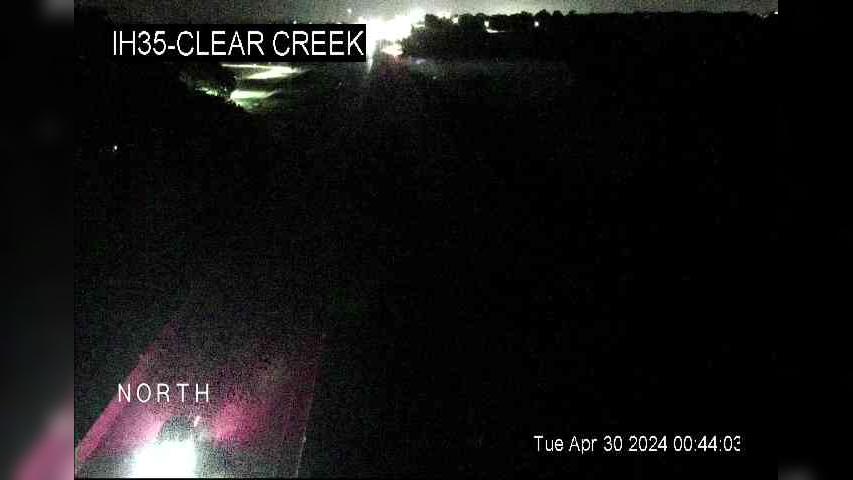 Traffic Cam Sanger › North: I-35 @ Clear Creek Player