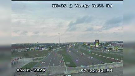 Traffic Cam Kyle › North: I-35 @ Windy Hill Player