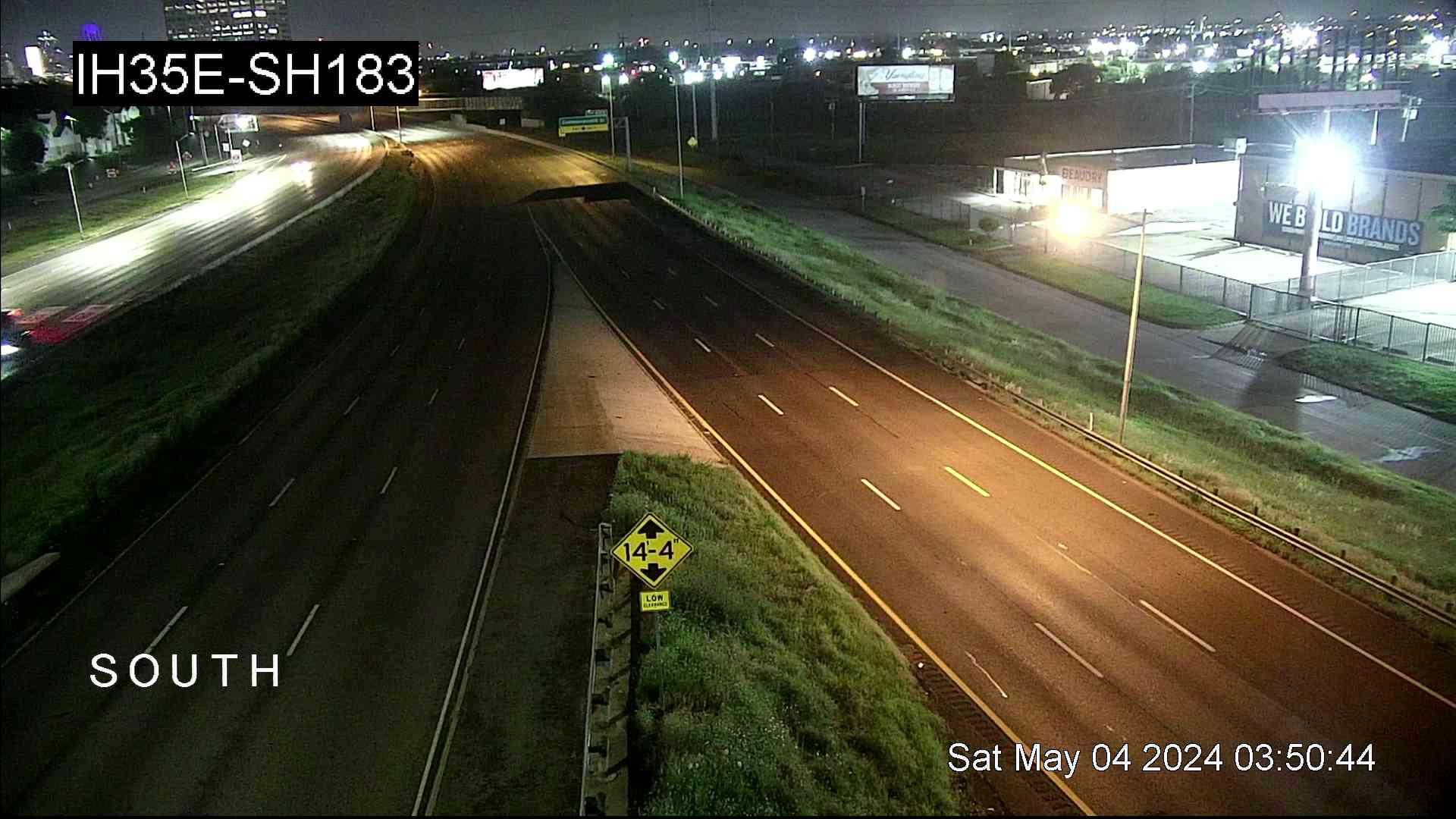Traffic Cam Dallas › North: I-35E @ SH 183 Player
