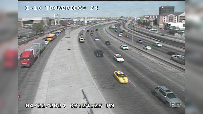 El Paso › West: I-10 @ Trowbridge Traffic Camera