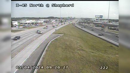 Traffic Cam Houston › South: I-45 North @ Shepherd Player
