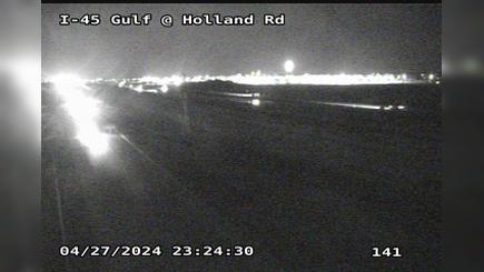 Traffic Cam Texas City › South: I-45 Gulf @ Holland Rd Player