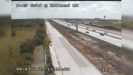 Texas City › South: I-45 Gulf @ Holland Rd Traffic Camera