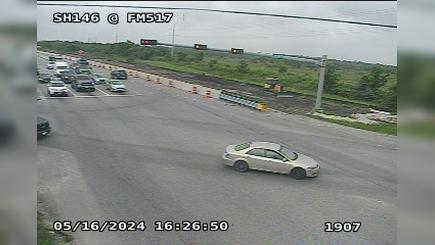 Traffic Cam Texas City › North: SH-146 @ FM517 Player