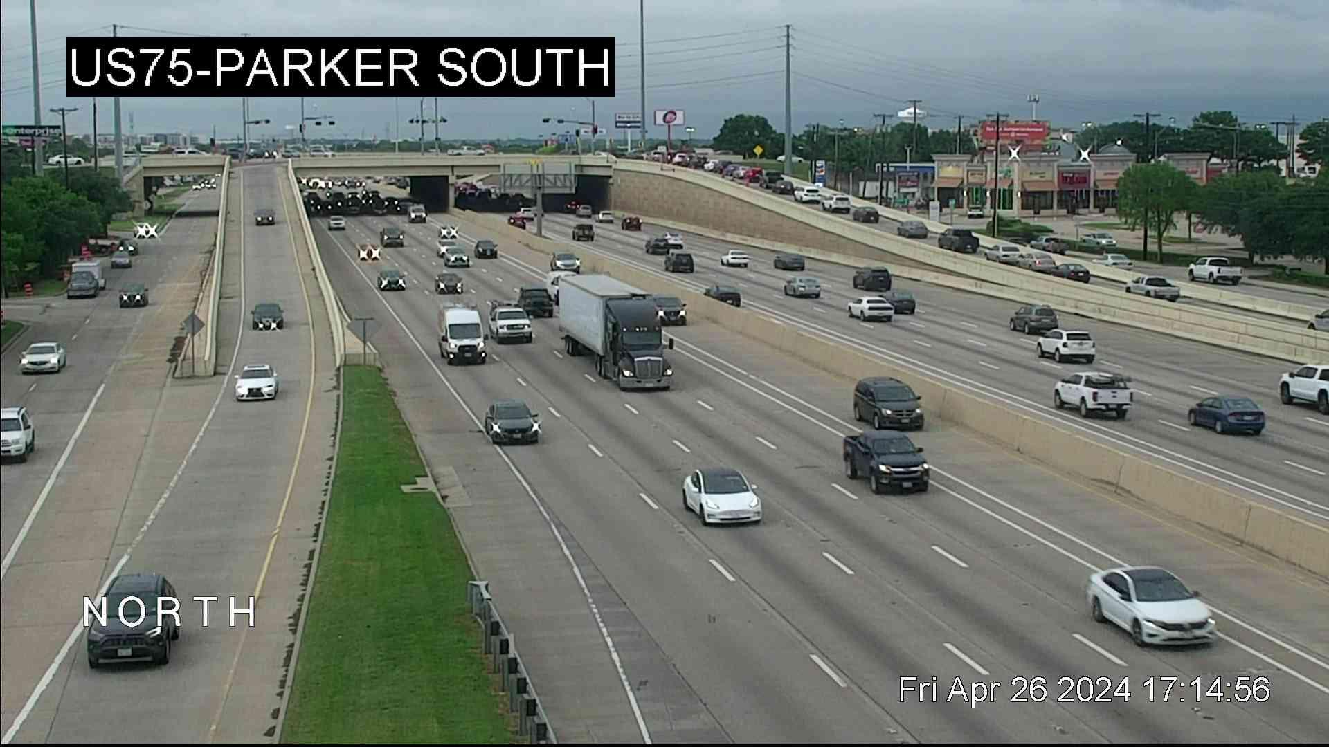 Traffic Cam Plano › North: US75 @ Parker South Player