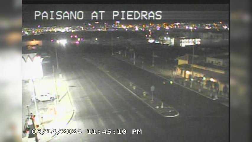 Traffic Cam El Paso › West: US-62/Paisano @ Piedras Player