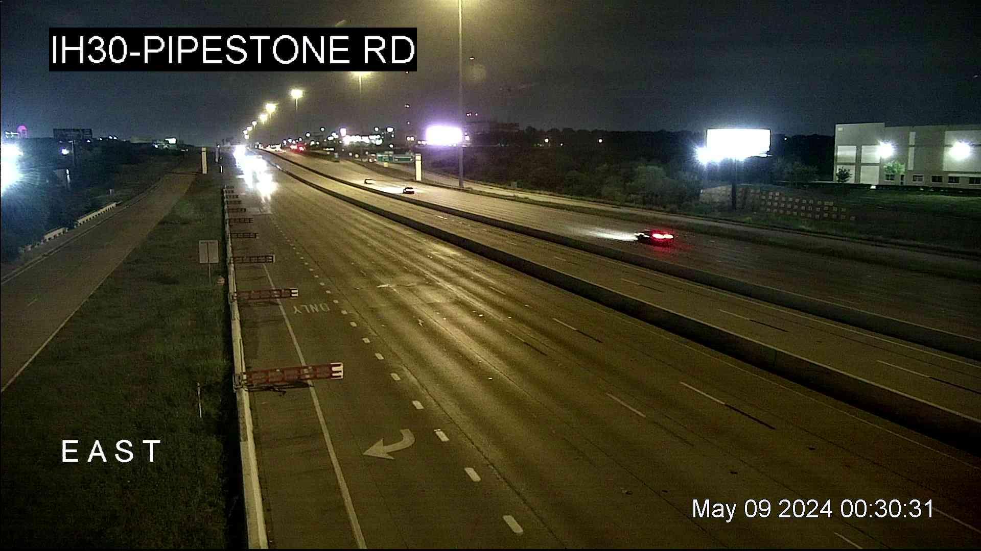 Traffic Cam Dallas › East: I-30 @ Pipestone Rd Player