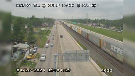 Traffic Cam Houston › South: HTR @ Gulf Bank (South) Player