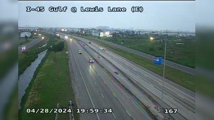 Traffic Cam Galveston › South: IH-45 Gulf @ Lewis Lane (E) Player