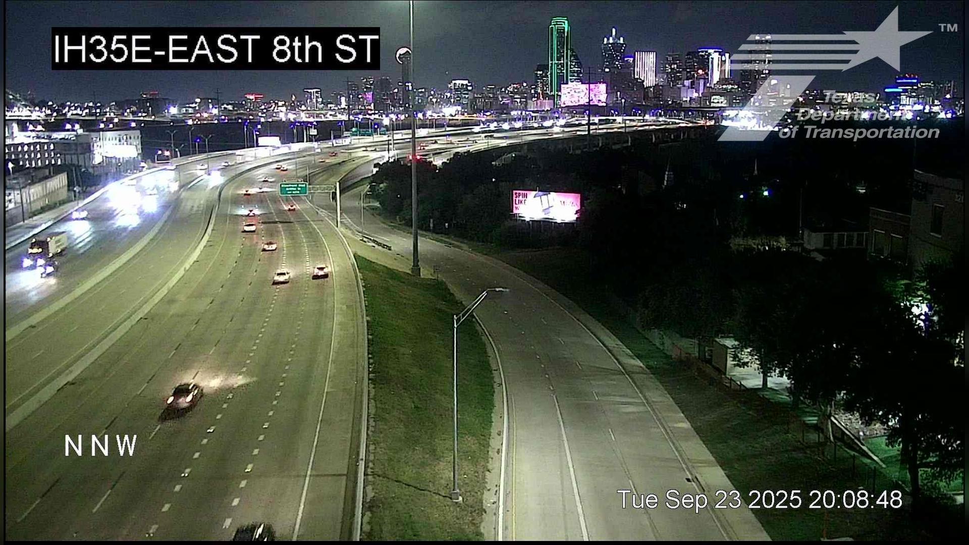 Traffic Cam South Side PID › North: I-35E @ East 8th Street Player