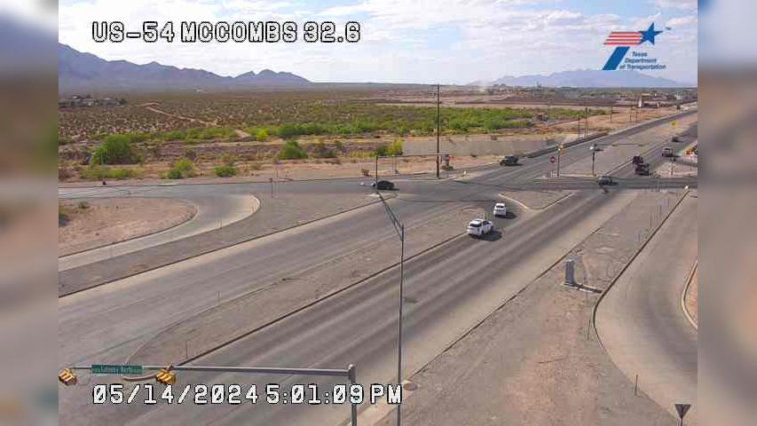 Traffic Cam El Paso › North: US-54 @ McCombs Player
