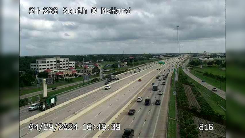 Traffic Cam Pearland › South: SH-288 South @ McHard Player