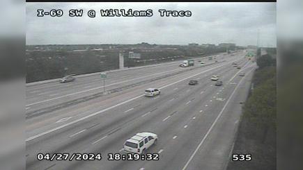Traffic Cam Sugar Land › South: I-69 Southwest @ Williams Trace Player
