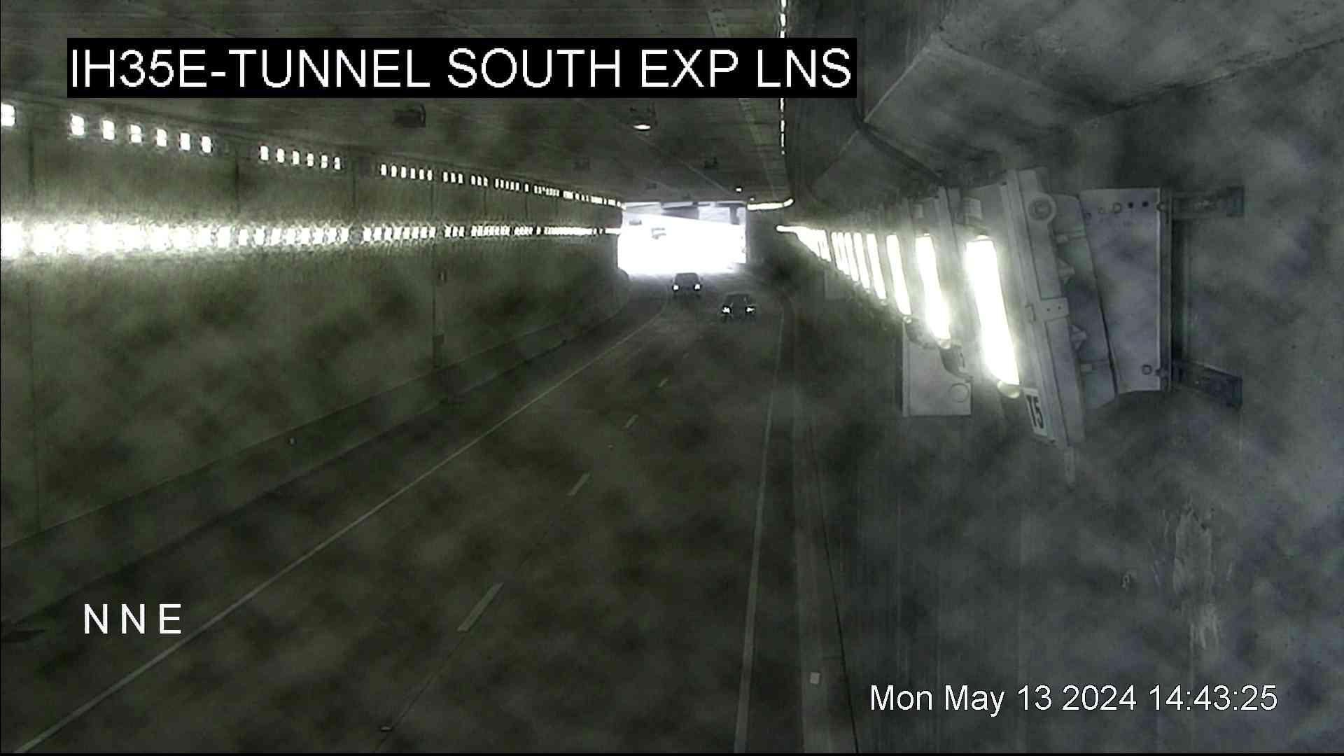 Traffic Cam Dallas › North: I-35E @ Tunnel SB Express Lane Player