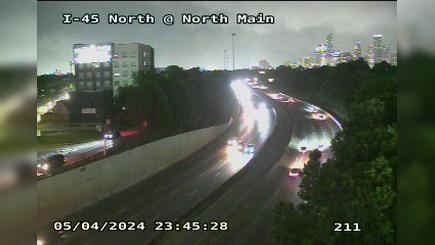 Traffic Cam Houston › South: I-45 North @ North Main Player