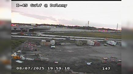 Texas City › South: IH-45 Gulf @ Delany Traffic Camera